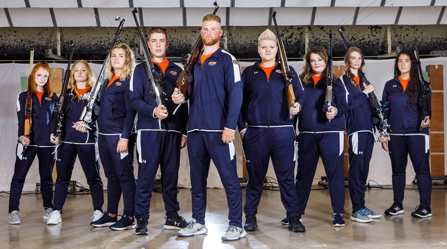 2021_rifle_team_photo