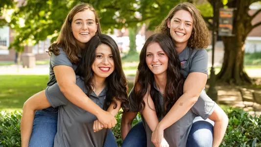 equestrian_seniors_posed