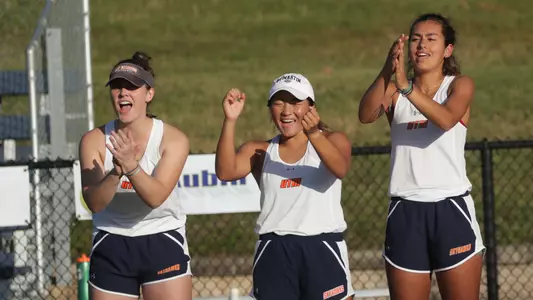 group_cheering_300