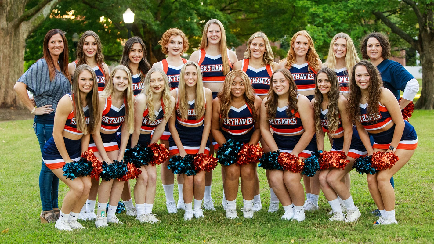 2021-22_cheer_team_photo_300