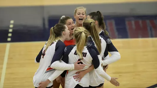 celebration_huddle_Sidearm