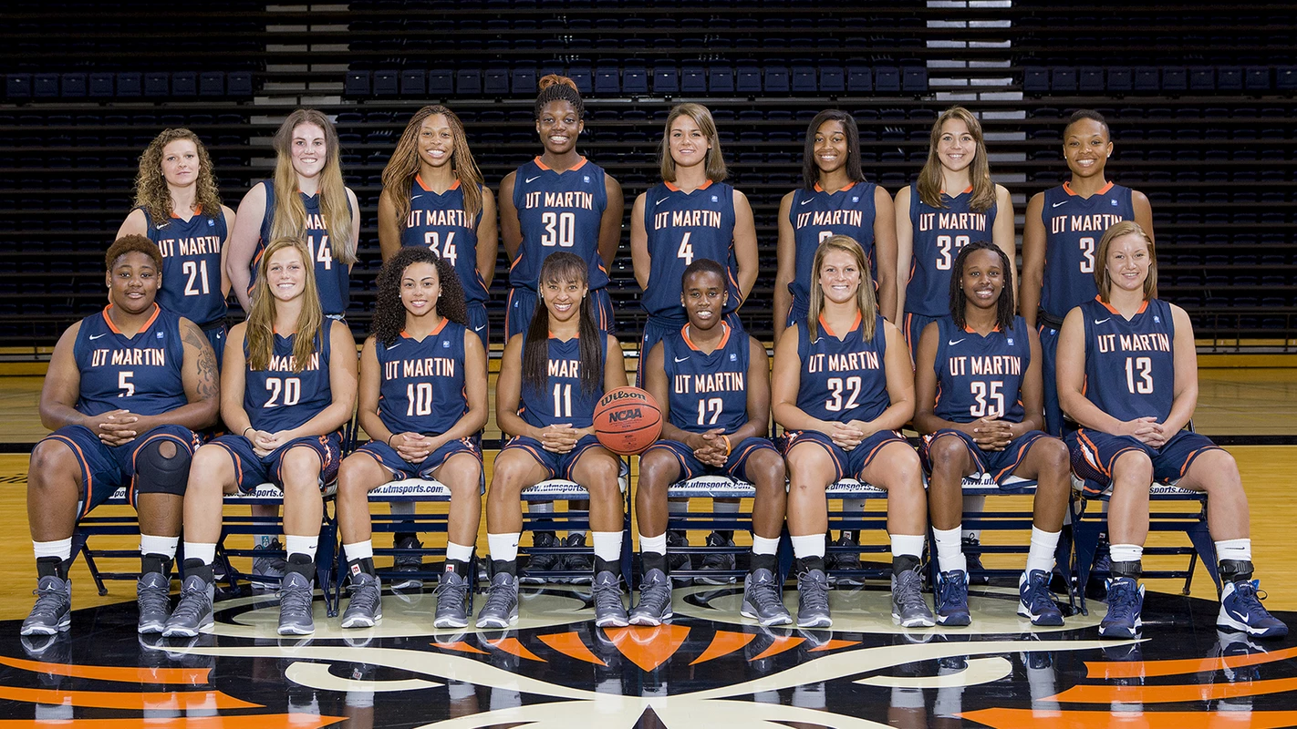 2013-14 WBB Team Photo