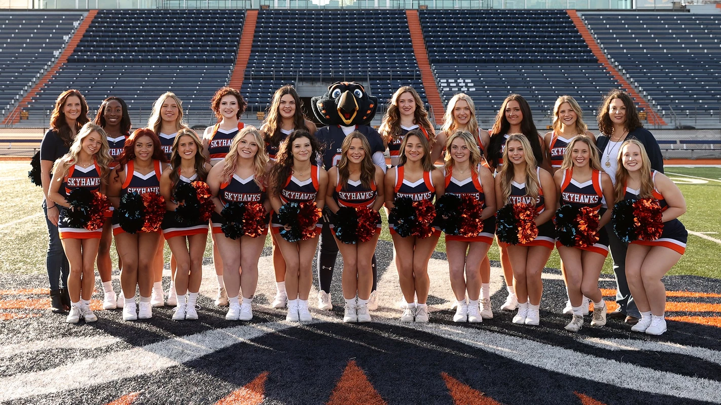 2023-24_cheer_team_photo_Sidearm