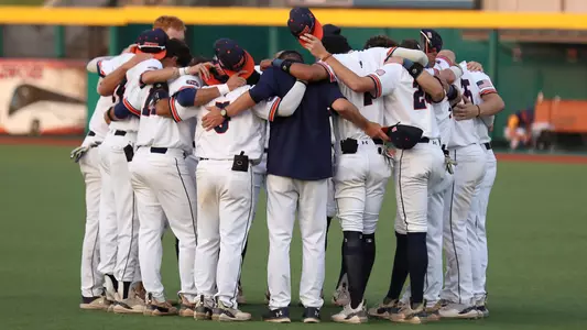 baseball_pregame_huddle_300