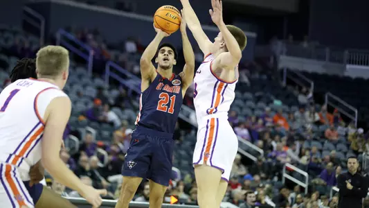 Christian Mendoza - at Evansville