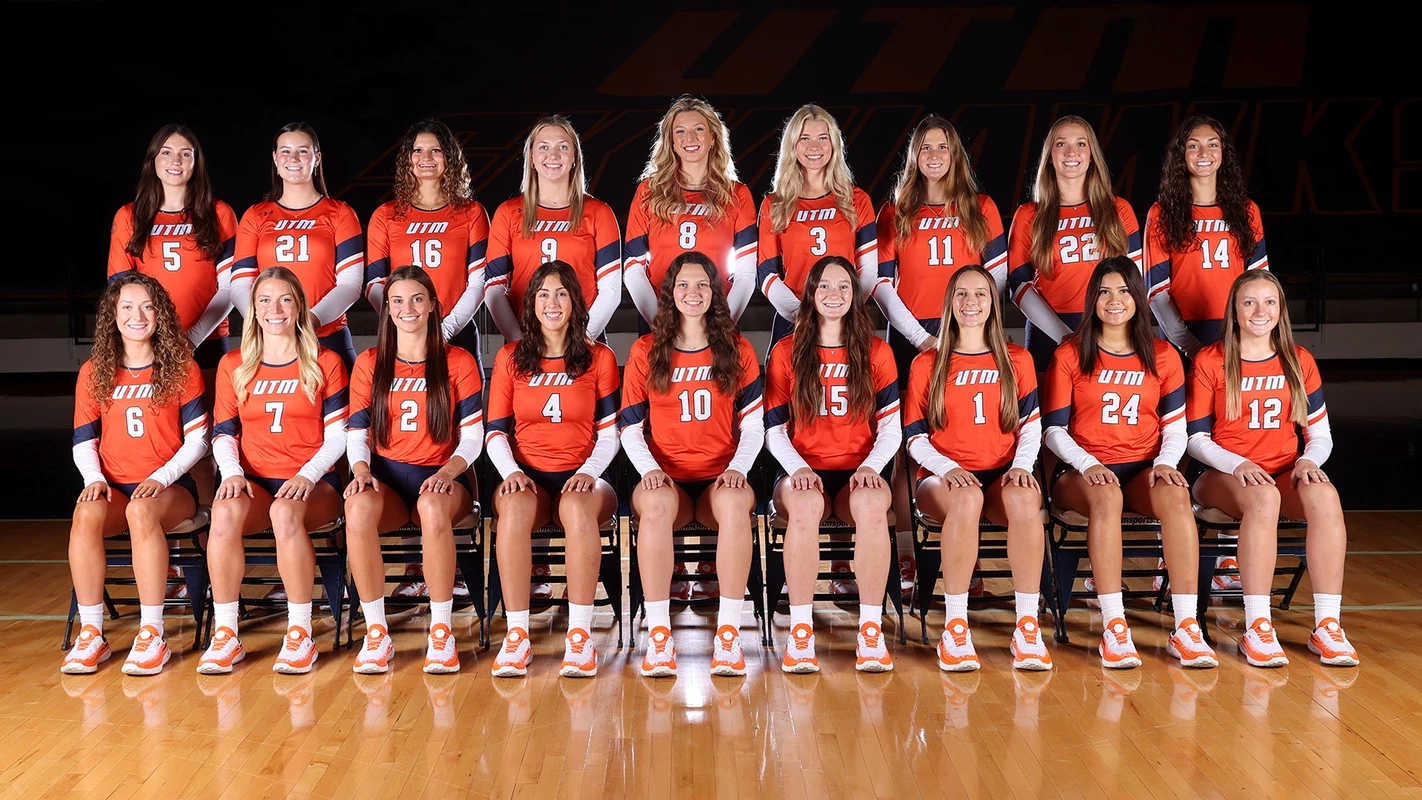 2024_volleyball_team_photo