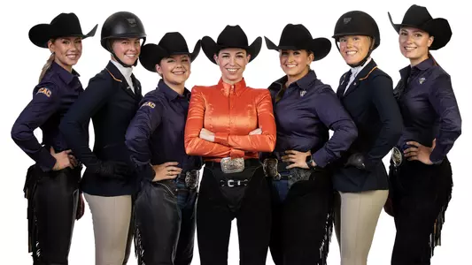 seniors_posed_Sidearm