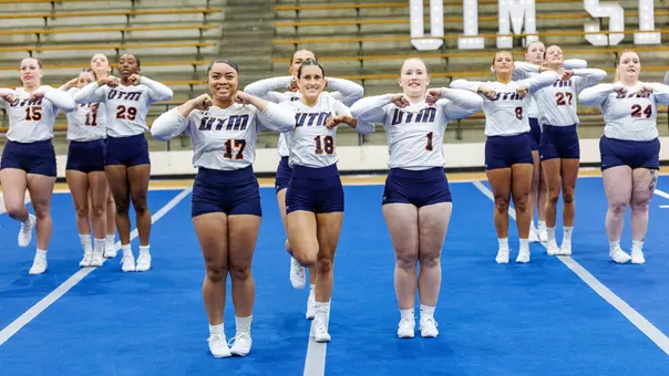 stunt_lined_up_Sidearm