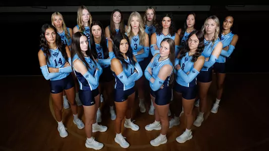 2025_volleyball_team_photo_alternate