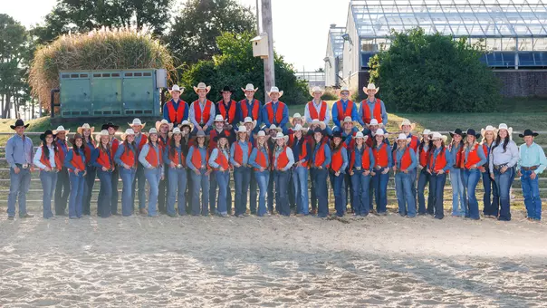 2025-26_rodeo_team_photo_Sidearm