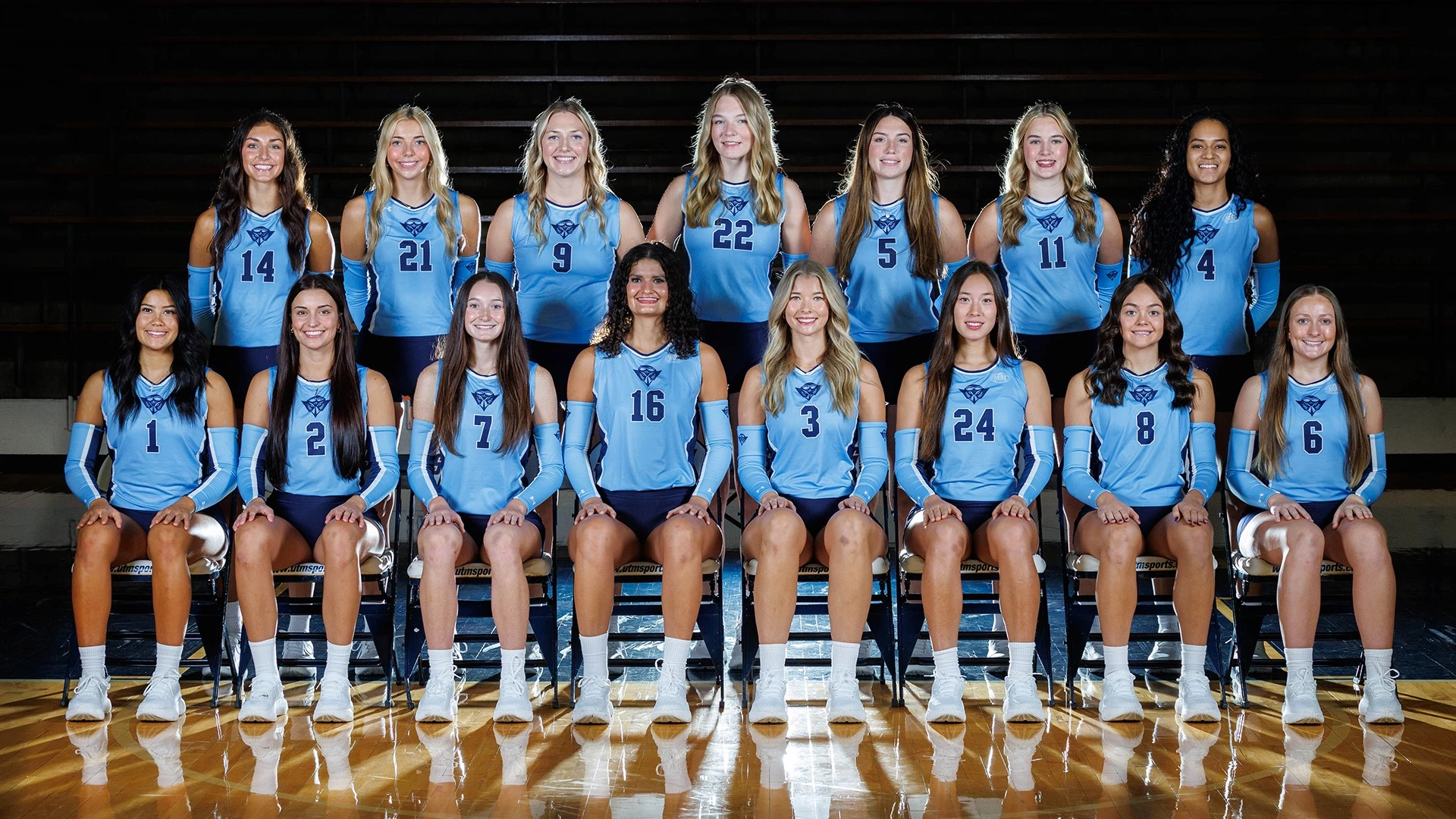 2025_volleyball_team_photo_Sidearm