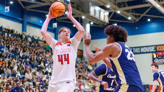 Matas Deniusas - Action