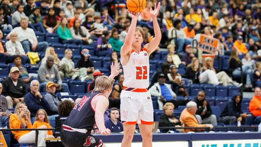 Luke Williams - Action