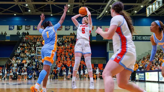 Sidni Middleton - Action 2025 3