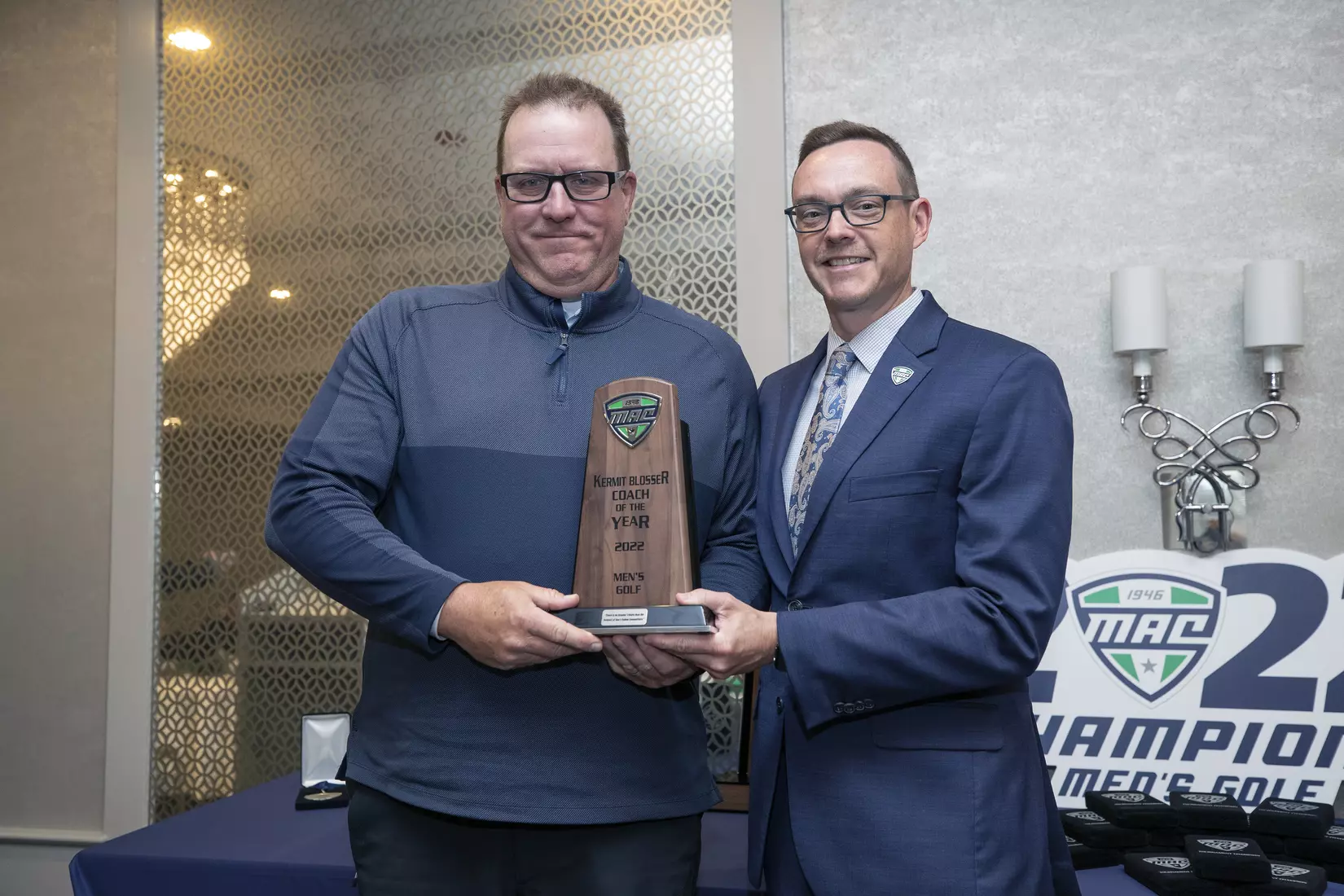 Head Coach Jeff Roope