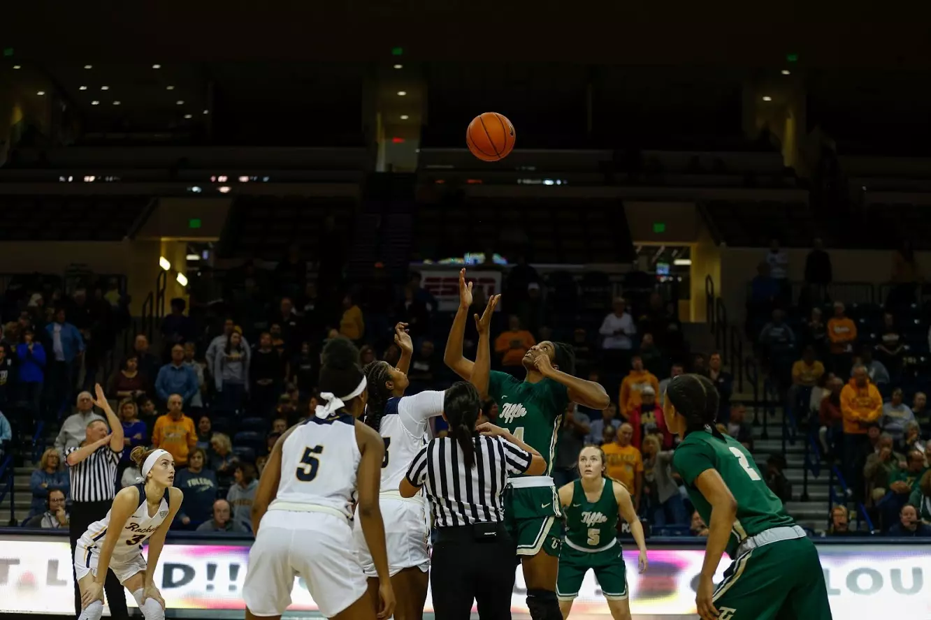 Opening Tip vs. Tiffin (1)