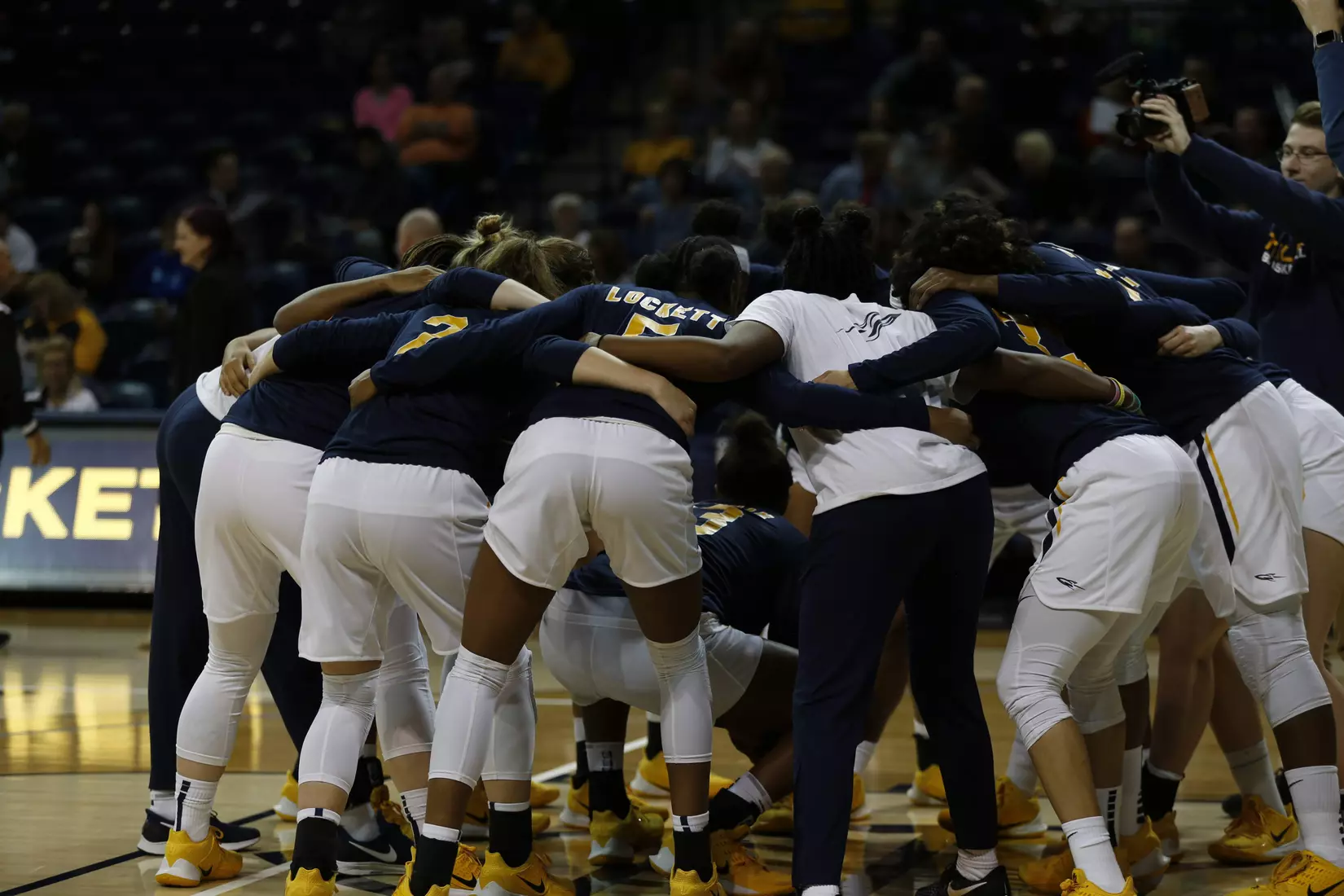 Women's basketball against Findlay