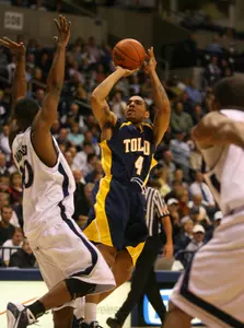 Amos, Jonathan vs. Xavier