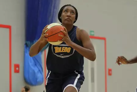 K. McIntyre vs. London All-Stars (4)