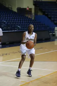 O Cunningham Posed Action 3