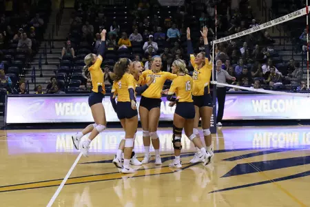 WVB Team vs. Manhattan