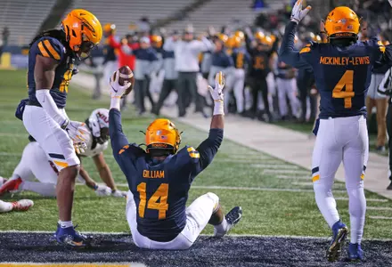 Reggie Gilliam / Team vs. NIU