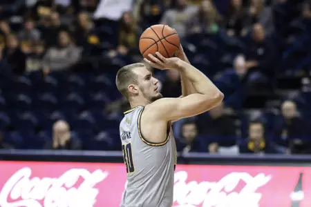 Luke Knapke vs Howard