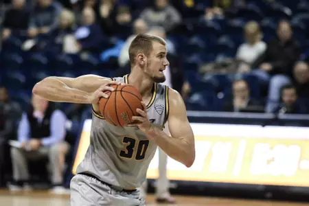 Luke Knapke vs Howard