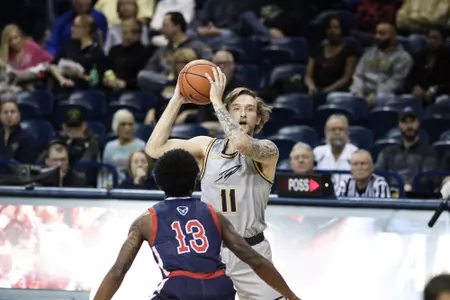 Spencer Littleson vs Howard