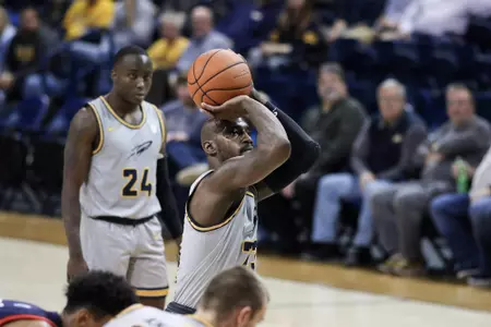 Willie Jackson vs Howard