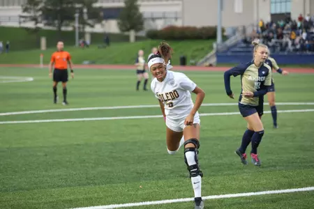 Madison Medalle vs. Akron