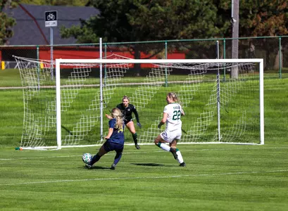 Stephanie Currie at Eastern