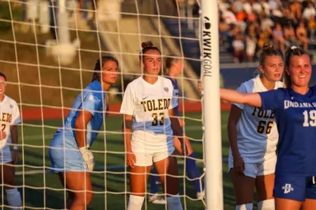 Mia Leonetti, McKenna Schultz