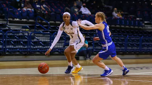 Quinesha Lockett vs. Buffalo