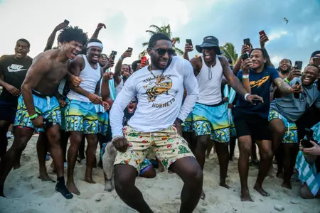 Beach Bash Dance-Off