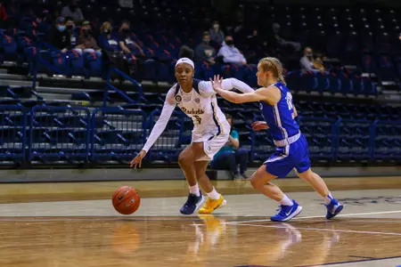 Quinesha Lockett vs Buffalo