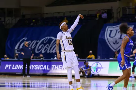 Tatyana Davis Shot Attempt vs Buffalo