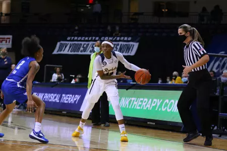 Tatyana Davis vs Buffalo