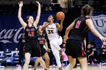 Halle Idowu vs Ball State