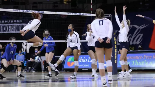 WVB Team vs. Buffalo