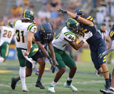 DeMeer Blankcumsee blcoked punt vs. NSU