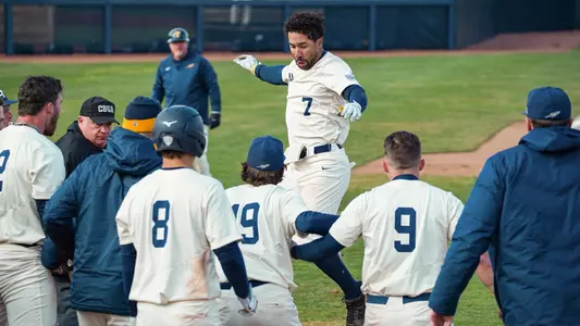 Darryn Davis vs. Miami