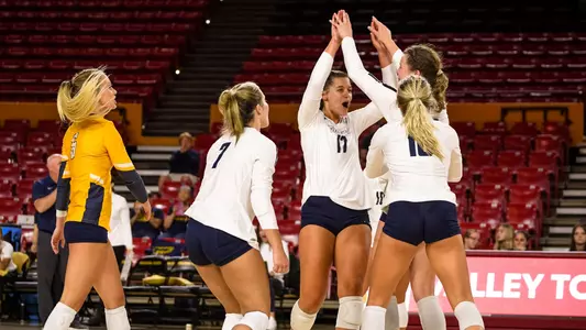 Women's volleyball defeats Arizona State for first Power Five win since 2010