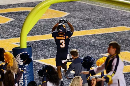 Chris McDonald (vs San Jose State Sep.16) (2)