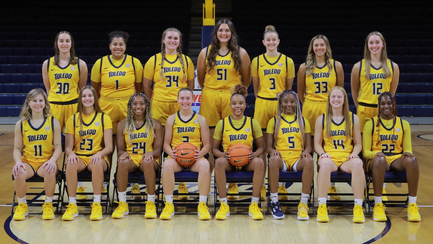 2023-24 Toledo WBB Team Photo
