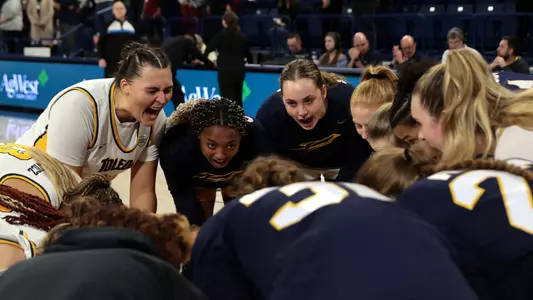 WBB Team Huddle vs. Gonzaga