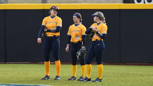 SB outfield vs. Bellarmine
