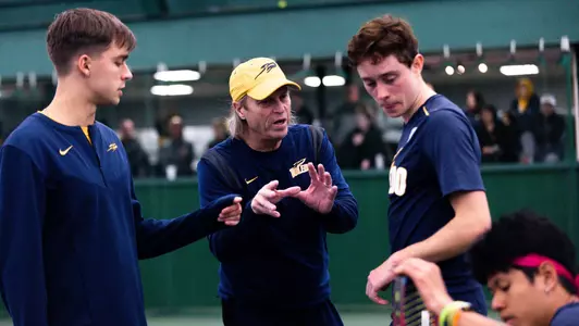 Al Wermer huddle vs. WMU