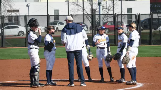 gwizdala and huddle at pitching mound