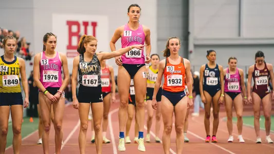 distance runners starting line